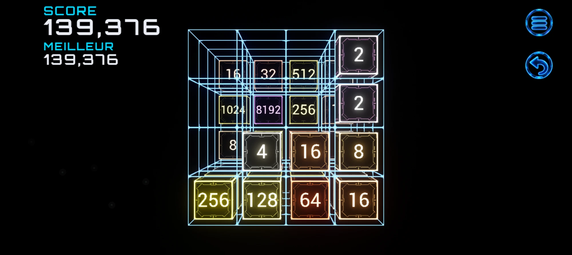 Le cube vu en paysage, les tuiles des autres faces visibles en profondeur